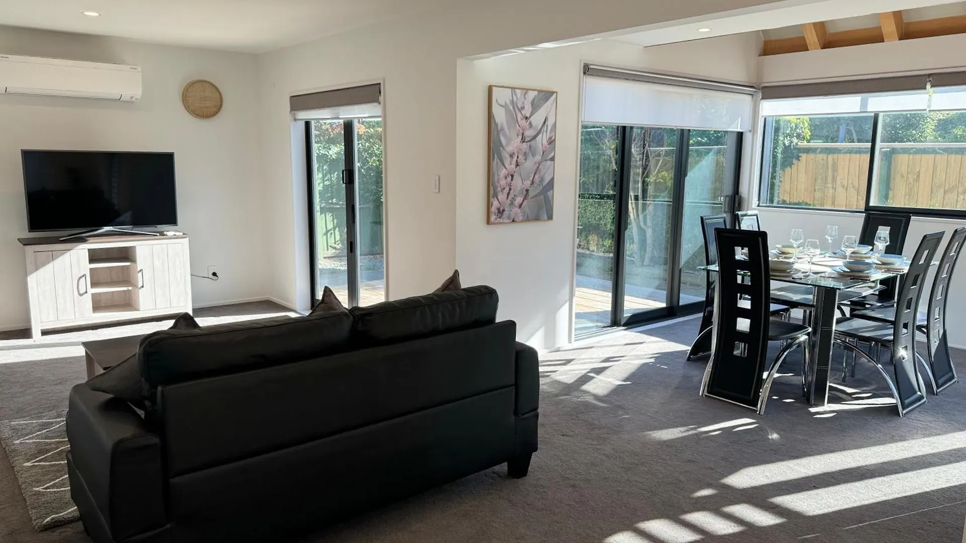 Airport Retreat 4Br 8 Guests Villa Christchurch 0*,